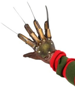 NECA A Nightmare On Elm Street 3 Dream Warriors Freddys Glove Prop Replica -Go Figure Collectables Sales 1 jpg 60040b746f594