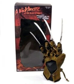 NECA A Nightmare On Elm Street Freddy Krueger Glove Prop Replica (Original 1984 Film)