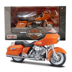 Maisto H-D Custom Harley Davidson Motorcycles Series 38 2002 FLTR Road Glide 1:18 Scale