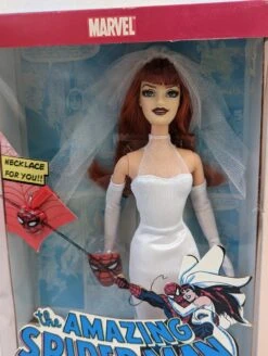 MATTEL Barbie The Amazing Spider-Man Mary Jane The Wedding 2005 Doll 10 MATTEL Barbie The Amazing Spider-Man Mary Jane The Wedding 2005 Doll -Go Figure Collectables Sales cs l5cs00 3 jpg 63c8d12cf373e