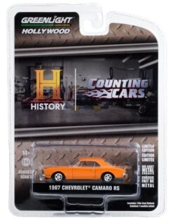 Greenlight Counting Cars 1967 Chevrolet Camaro RS 1:64 Model Car