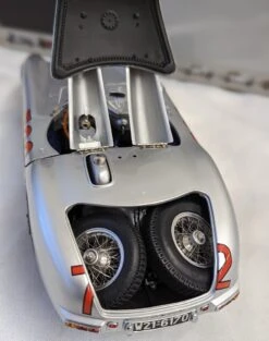 CMC M-066 Mercedes-Benz 300 SLR (W196S) Mille Miglia Siger 1955 1:18 Model Car -Go Figure Collectables Sales houdd jpg 63d89a9133ca4