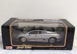 Maisto Jaguar XJ220 1:18 Special Edition Model Car -Go Figure Collectables Sales hound jpg 63d8a228b97a1