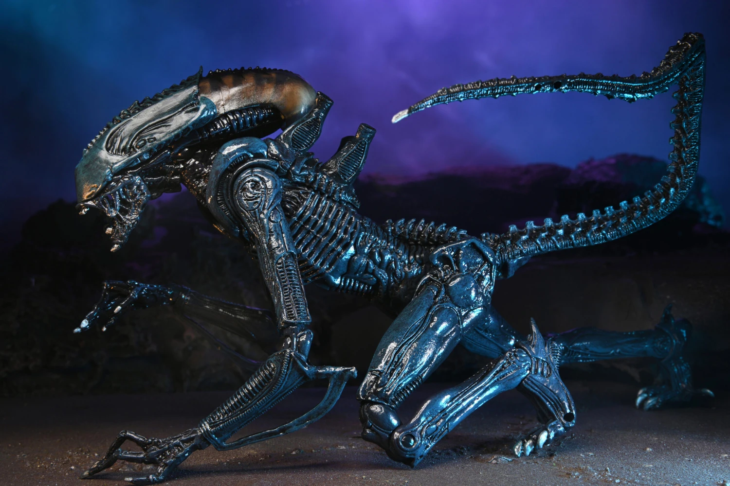 NECA Aliens Vs Predator Arachnoid Xenomorph Alien 7" Action Figure 7 NECA Aliens Vs Predator Arachnoid Xenomorph Alien 7" Action Figure - Image 7