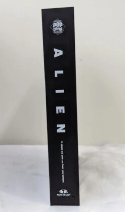 Alien 3D Light-Up Pop Poster Frame Culture Masterworks 2006 McFarlane -Go Figure Collectables Sales pxl 20220908 013013738 jpg 63194a8f98804