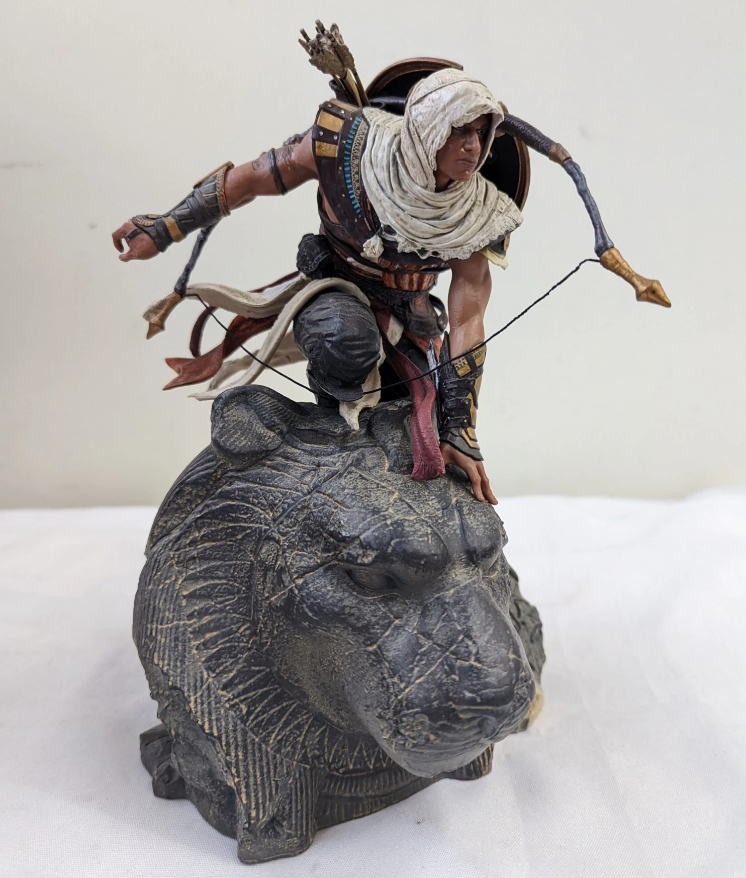 ASSASSINS CREED ORIGINS BAYEK ON SEKHMET GODDESS COLLECTORS EDITION 11" STATUE 2 ASSASSINS CREED ORIGINS BAYEK ON SEKHMET GODDESS COLLECTORS EDITION 11" STATUE - Image 2