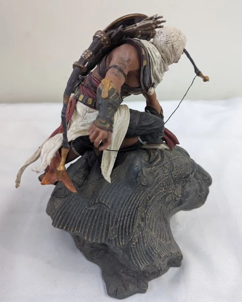 ASSASSINS CREED ORIGINS BAYEK ON SEKHMET GODDESS COLLECTORS EDITION 11" STATUE 3 ASSASSINS CREED ORIGINS BAYEK ON SEKHMET GODDESS COLLECTORS EDITION 11" STATUE - Image 3