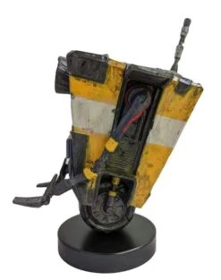 Borderlands Claptrap Controller & Phone Holder 8" Statue -Go Figure Collectables Sales pxl 20221002 034750642 clipped rev 1 jpeg 6339115cc328e