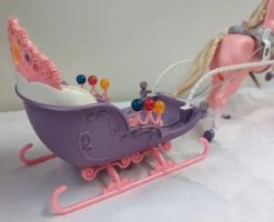 MATTEL Barbie In The Nutcracker Horse Marzipan And The Candy Sleigh 2001 -Go Figure Collectables Sales pxl 20221018 024621977 portrait jpg 634e276a2dd92